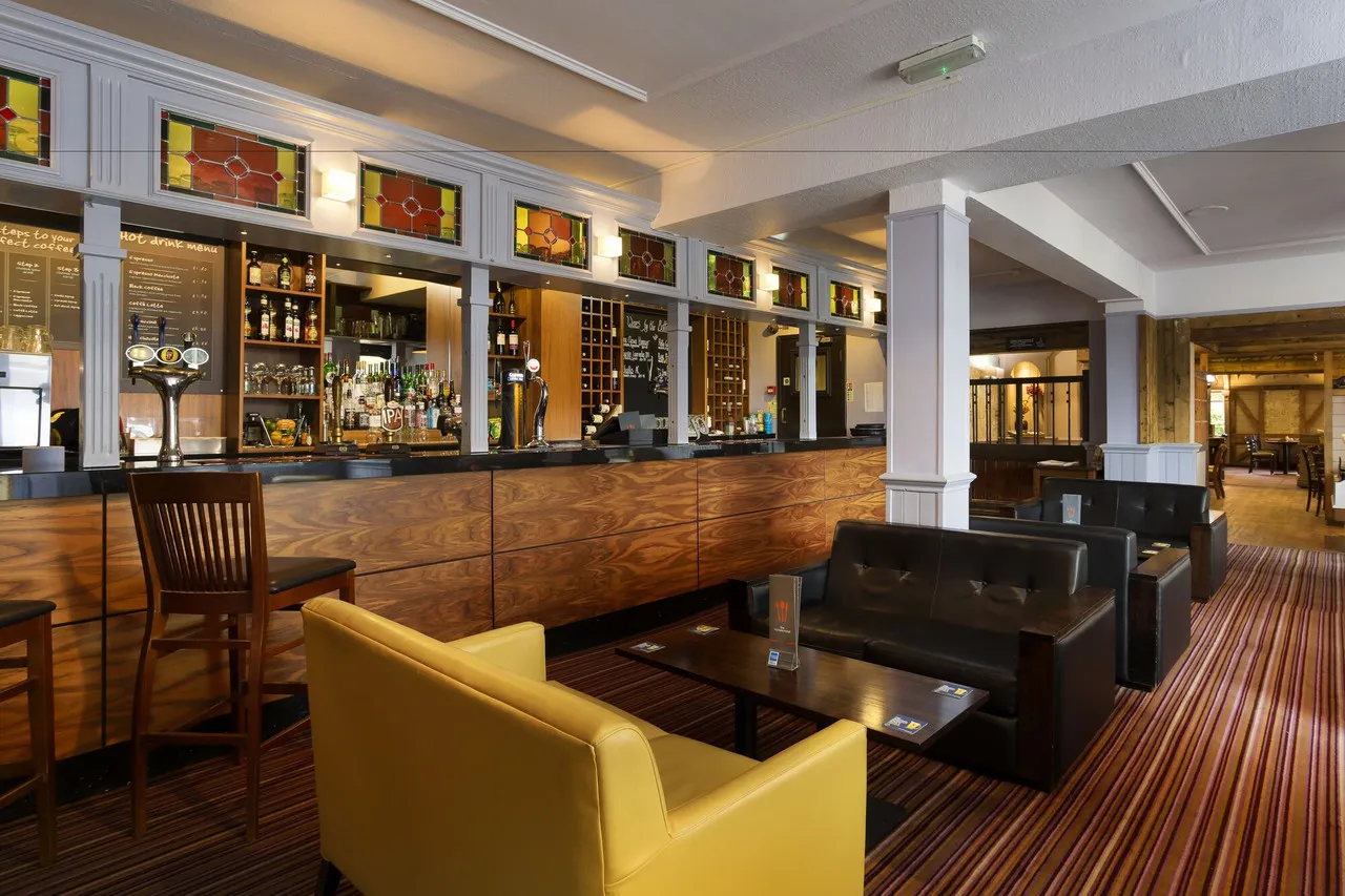 The Victoria Hotel — rooms and atmosphere