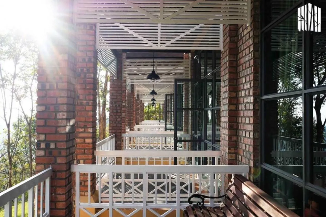 The View Resort & Restaurant — rooms and atmosphere