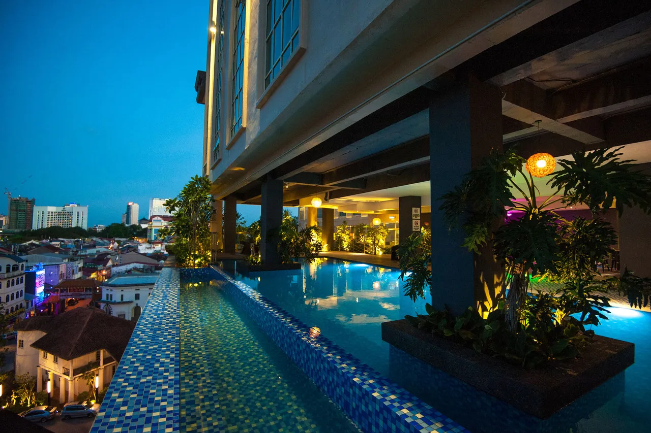The Waterfront Hotel Kuching — ภาพห้องพักและบรรยากาศ