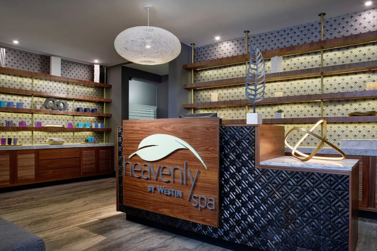 The Westin Monterrey Valle — rooms and atmosphere