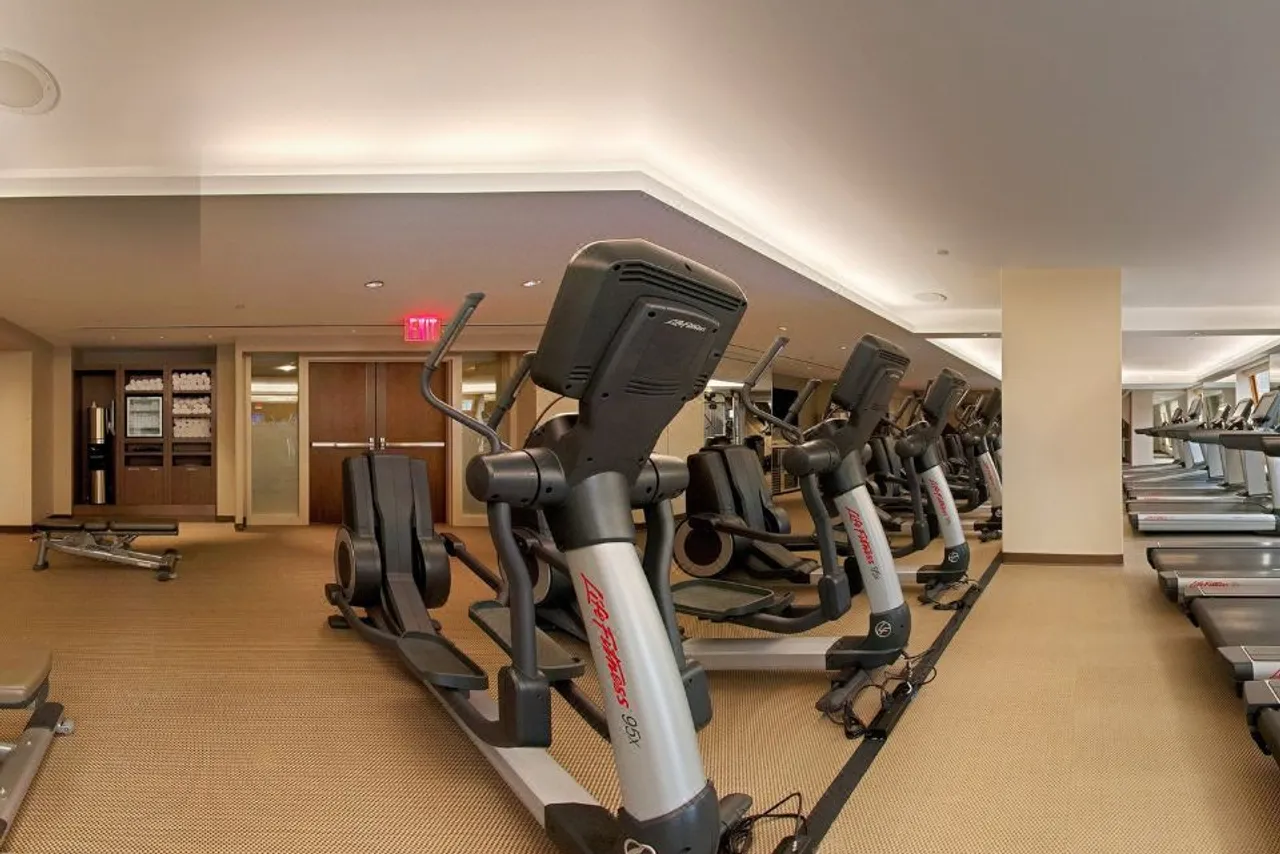The Westin New York at Times Square — rooms and atmosphere