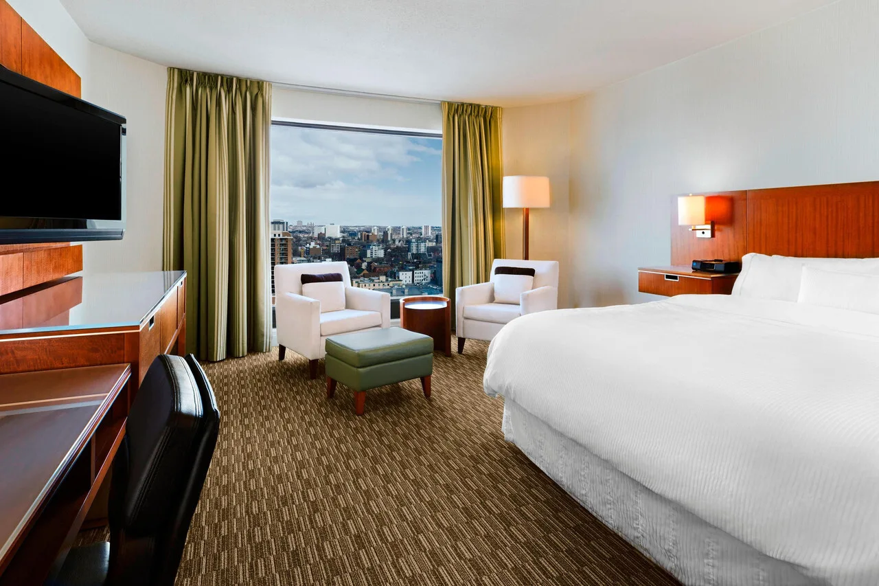 The Westin Ottawa — rooms and atmosphere