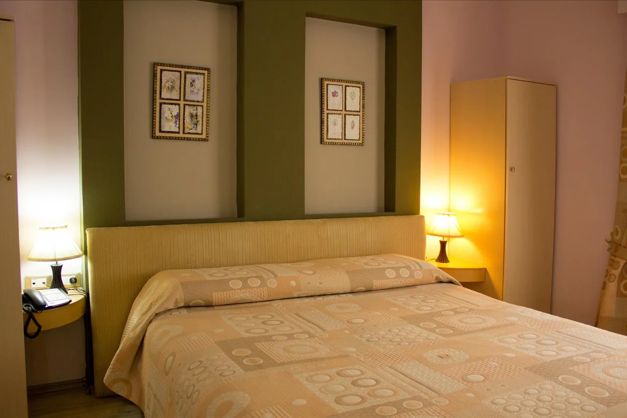 Theranda Boutique Hotel — rooms and atmosphere