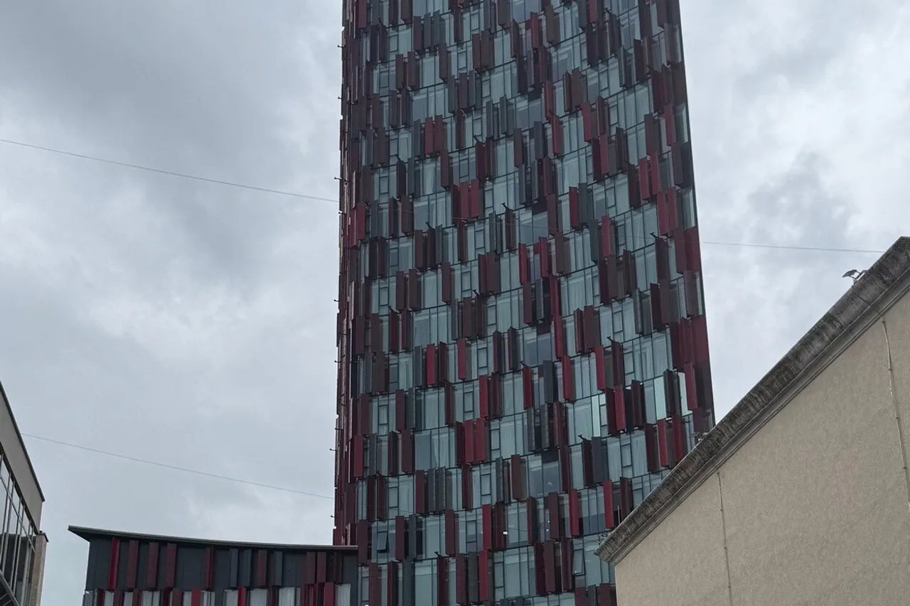 Tirana Marriott Hotel — rooms and atmosphere