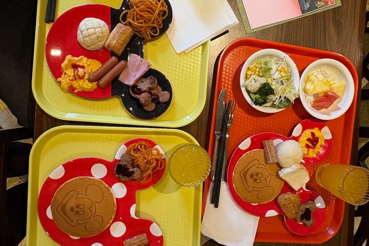 Tokyo Disney Celebration Hotel — rooms and atmosphere