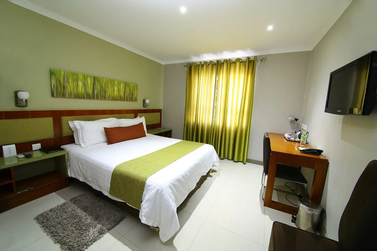 Travelodge Gaborone — rooms and atmosphere