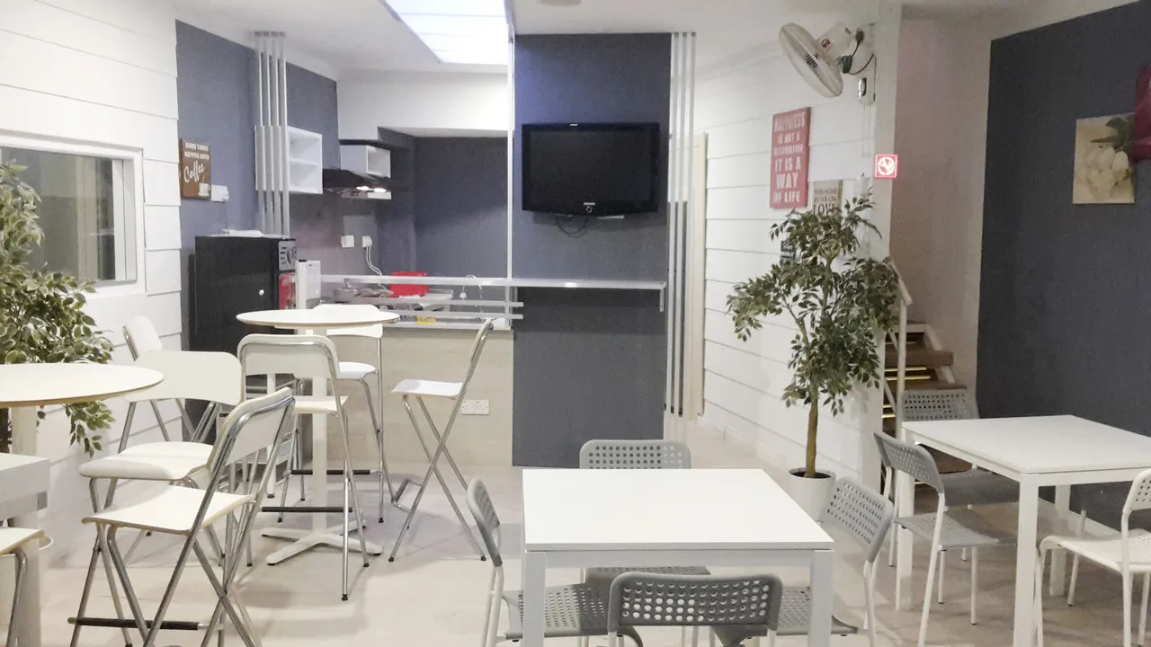 Travelogue Guesthouse Bukit Bintang — rooms and atmosphere