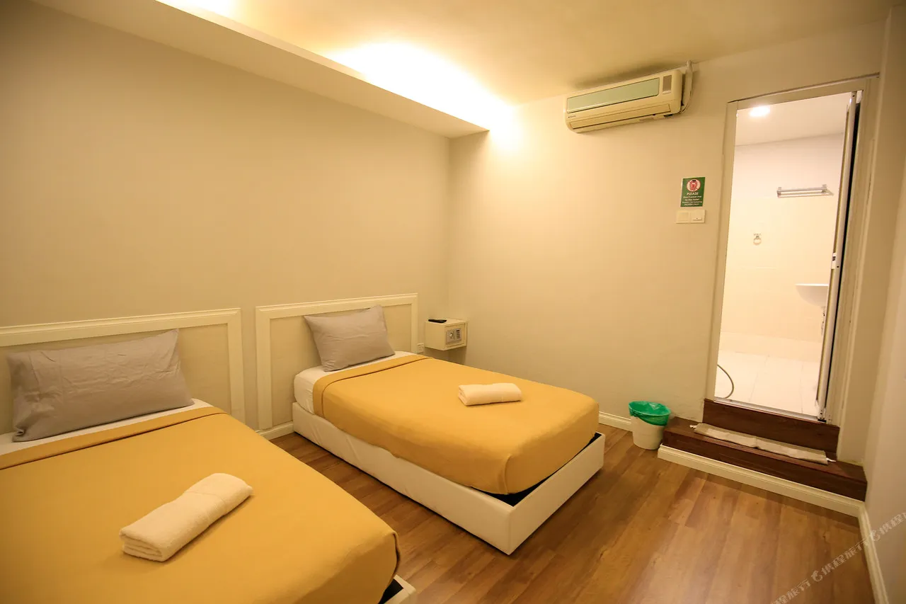 Travelogue Guesthouse Bukit Bintang — rooms and atmosphere