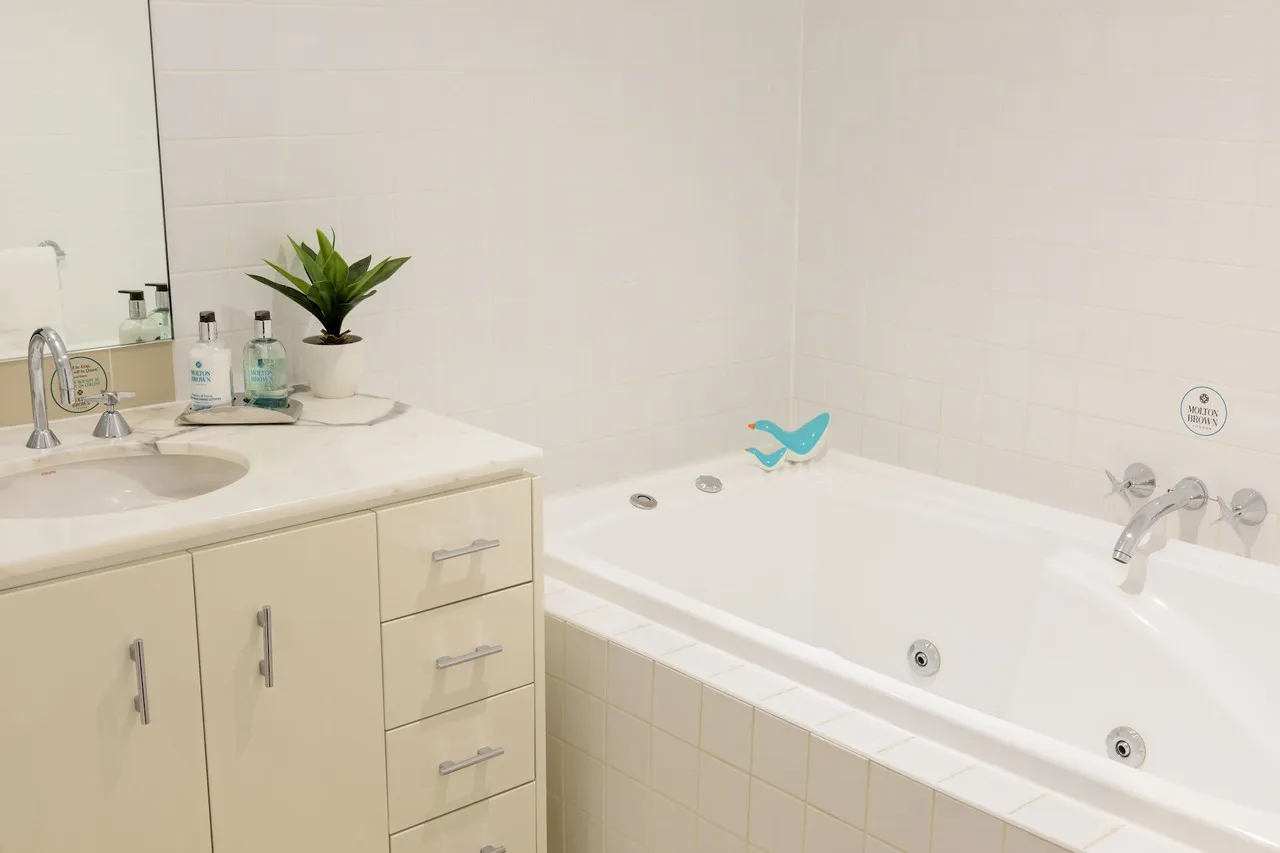Treasury on Collins — rooms and atmosphere