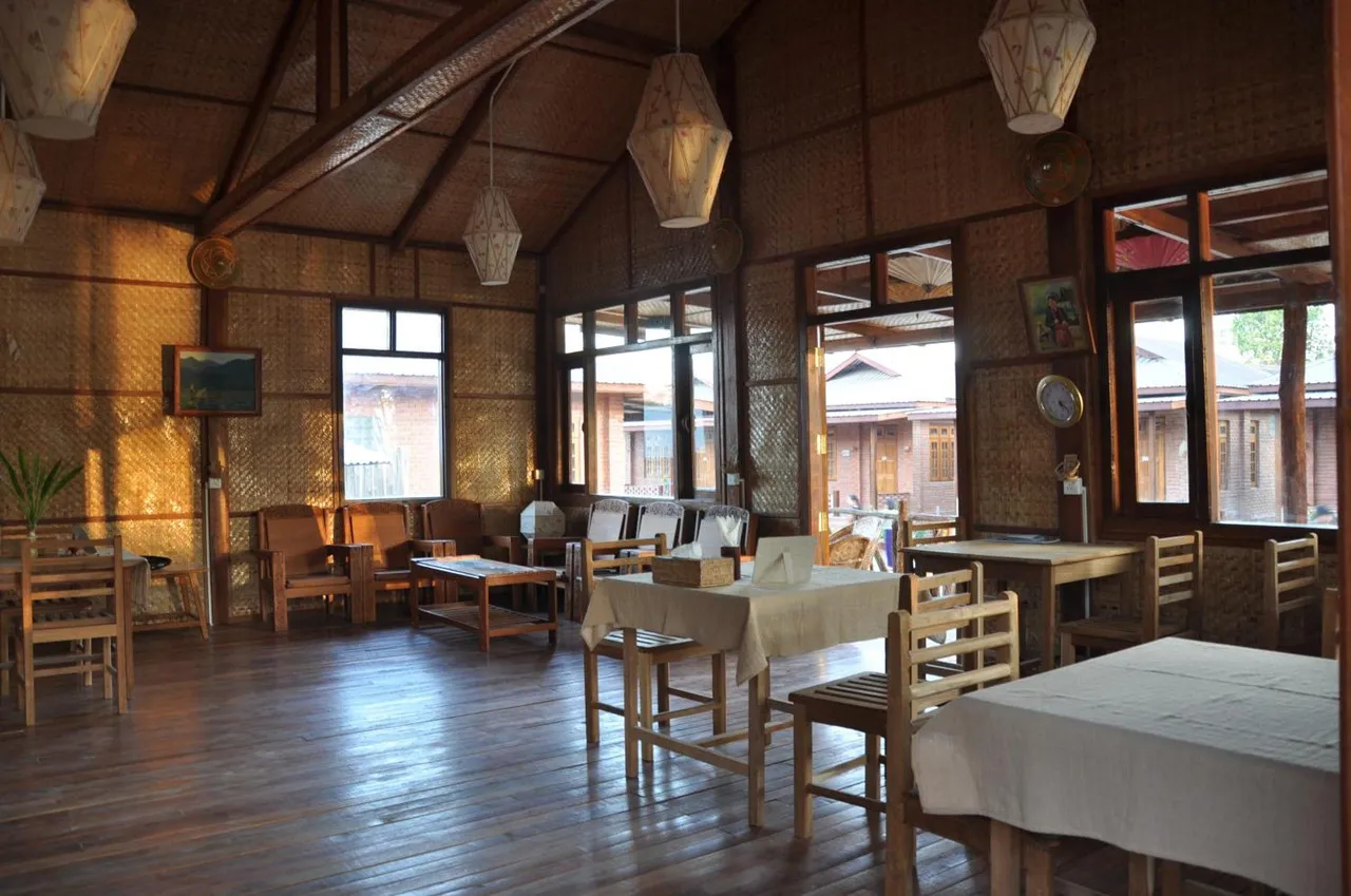 Trinity Family Inn — ภาพห้องพักและบรรยากาศ