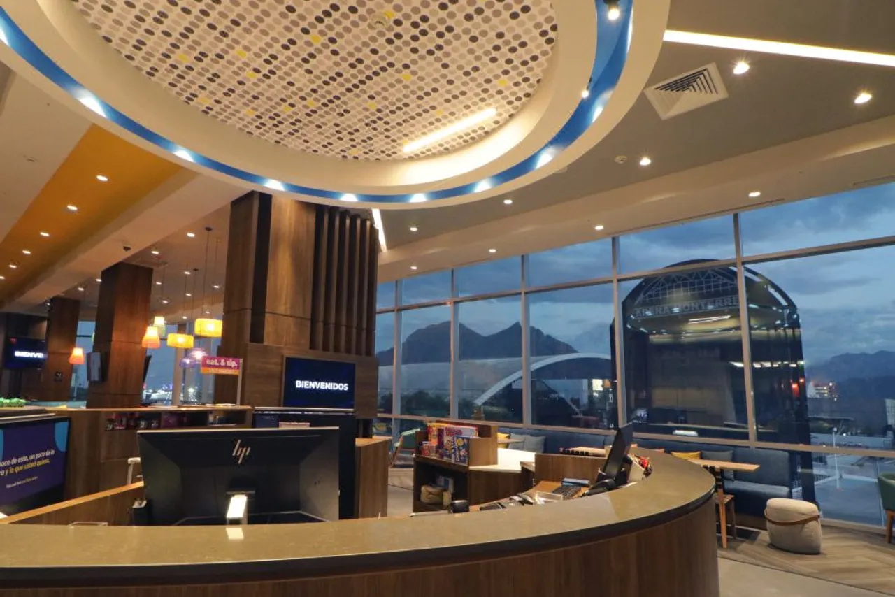 Tru by Hilton Monterrey Fundidora — rooms and atmosphere