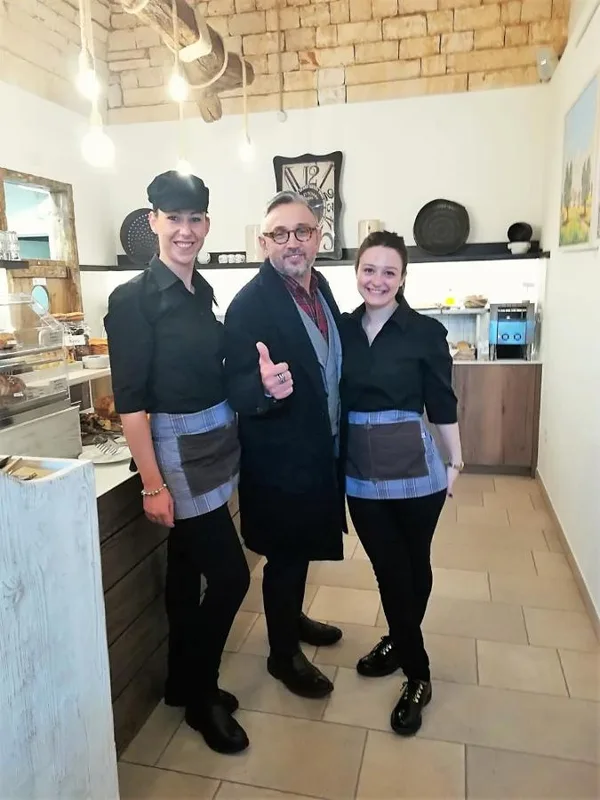 Trulli Holiday Albergo Diffuso — ภาพห้องพักและบรรยากาศ