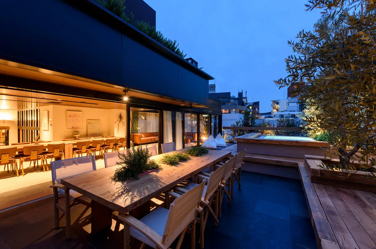 Trunk Hotel (Cat Street) — rooms and atmosphere