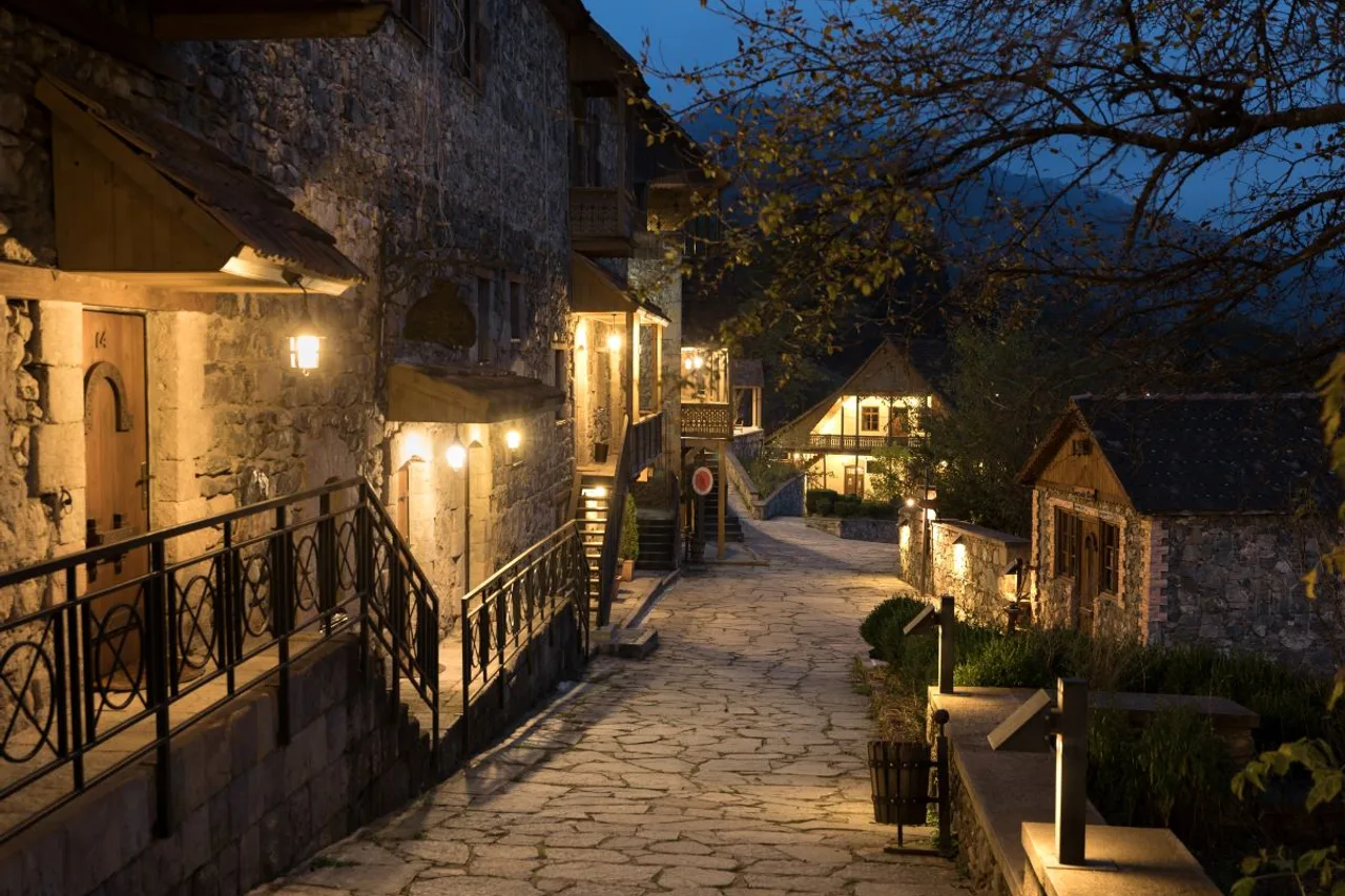 Tufenkian Old Dilijan Complex — ภาพห้องพักและบรรยากาศ