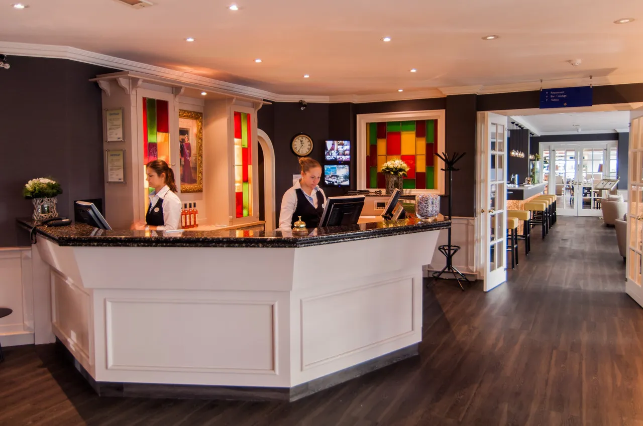 Tulip Inn Leiden Centre — rooms and atmosphere