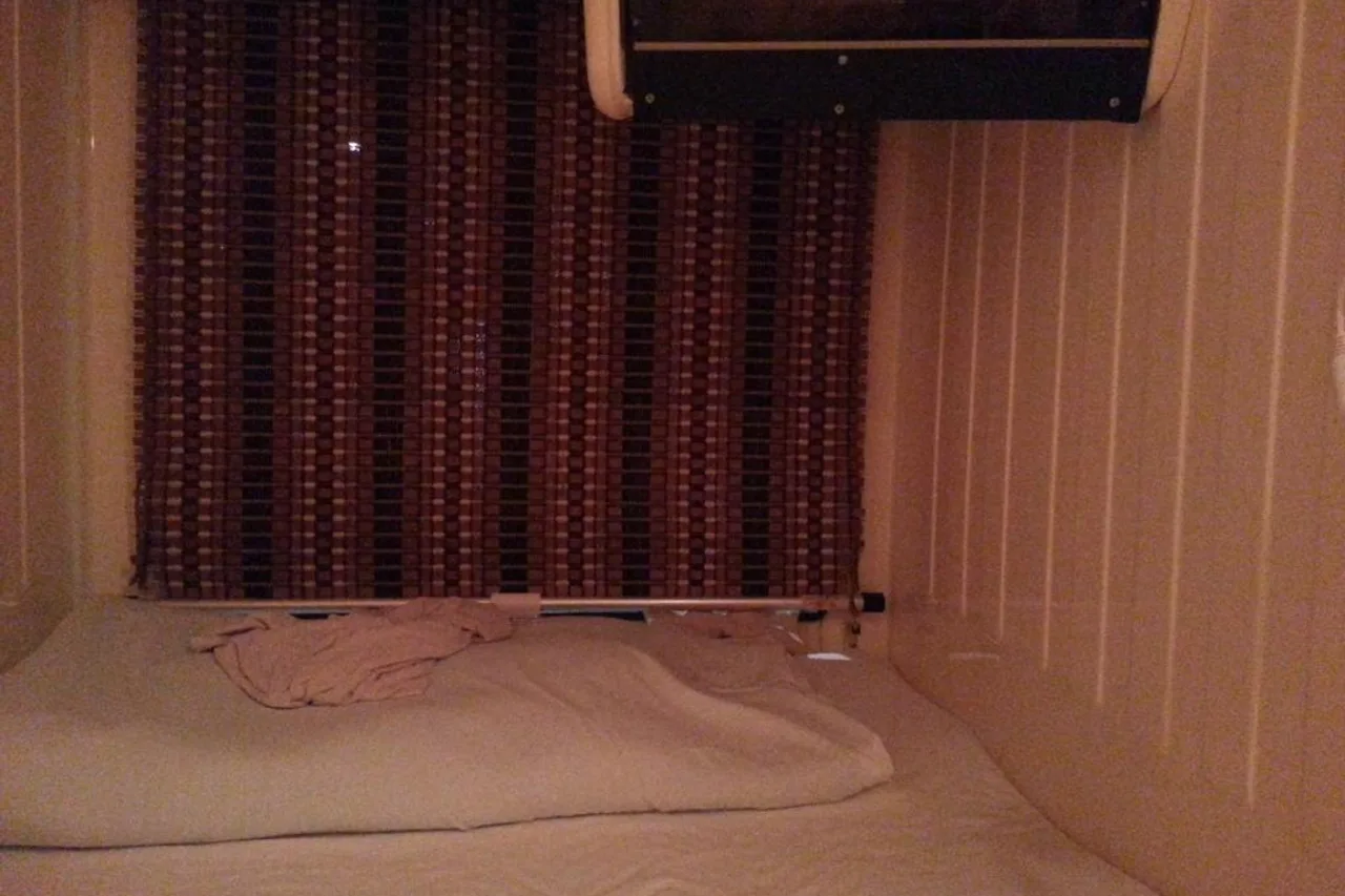 Ueno Station Hostel Oriental 2 (Men Only) — ภาพห้องพักและบรรยากาศ