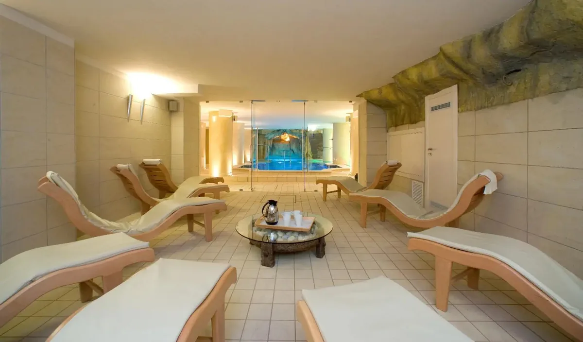 Ulisse Deluxe Hostel — ภาพห้องพักและบรรยากาศ