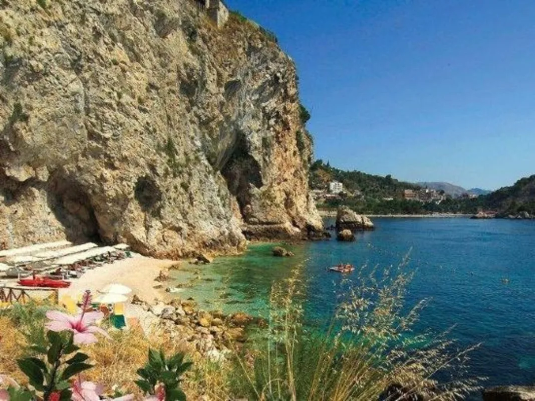 UNAHOTELS Capotaormina — ภาพห้องพักและบรรยากาศ