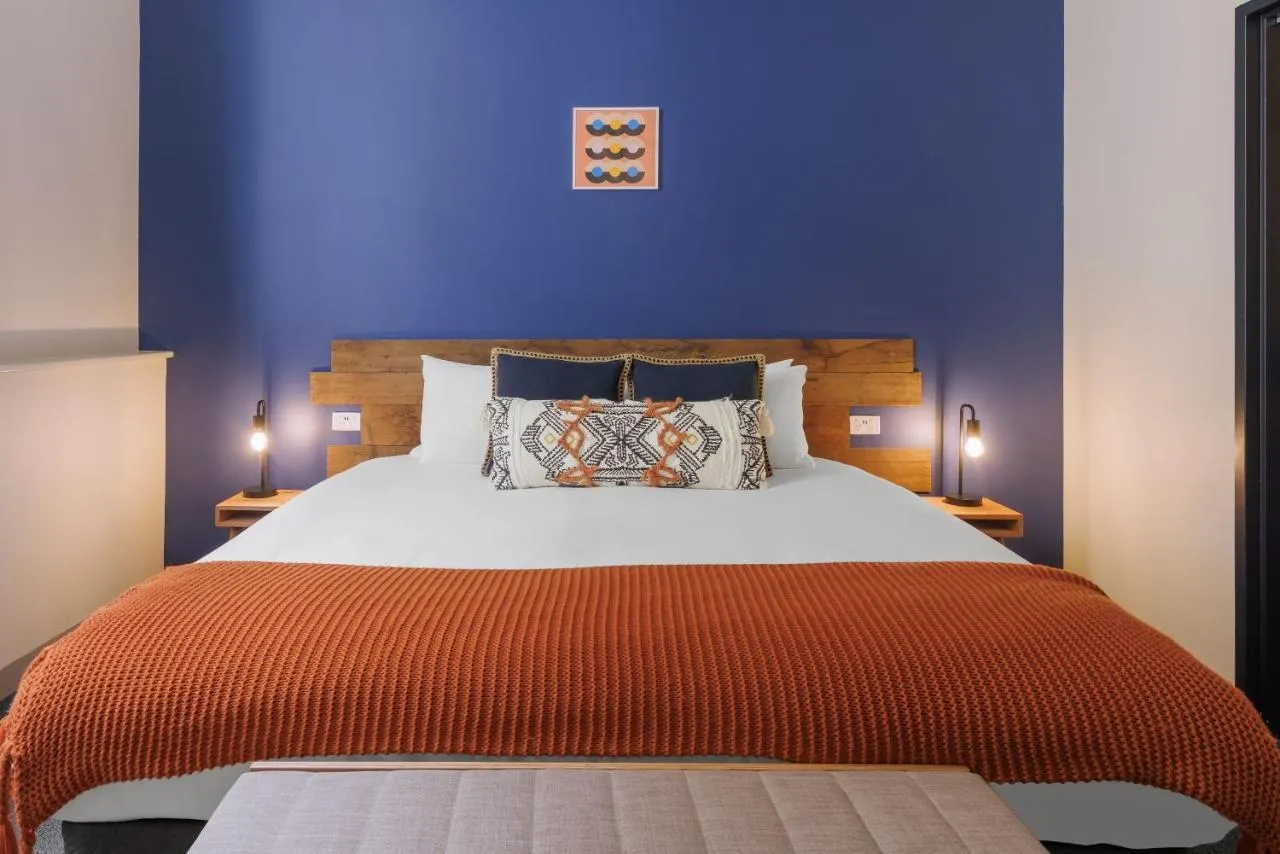 United Backpackers — rooms and atmosphere