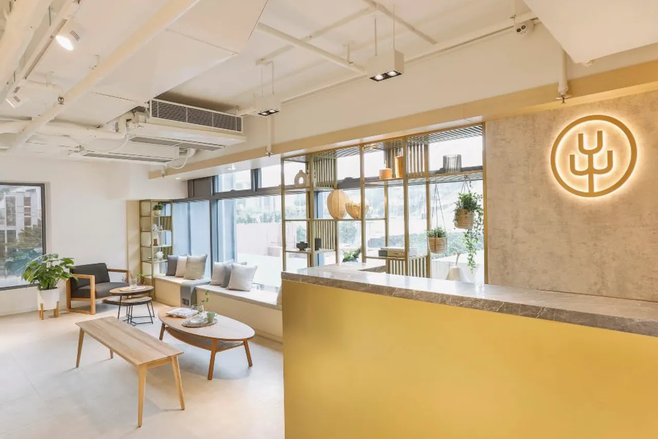 Urbanwood Ap Lei Chau — rooms and atmosphere