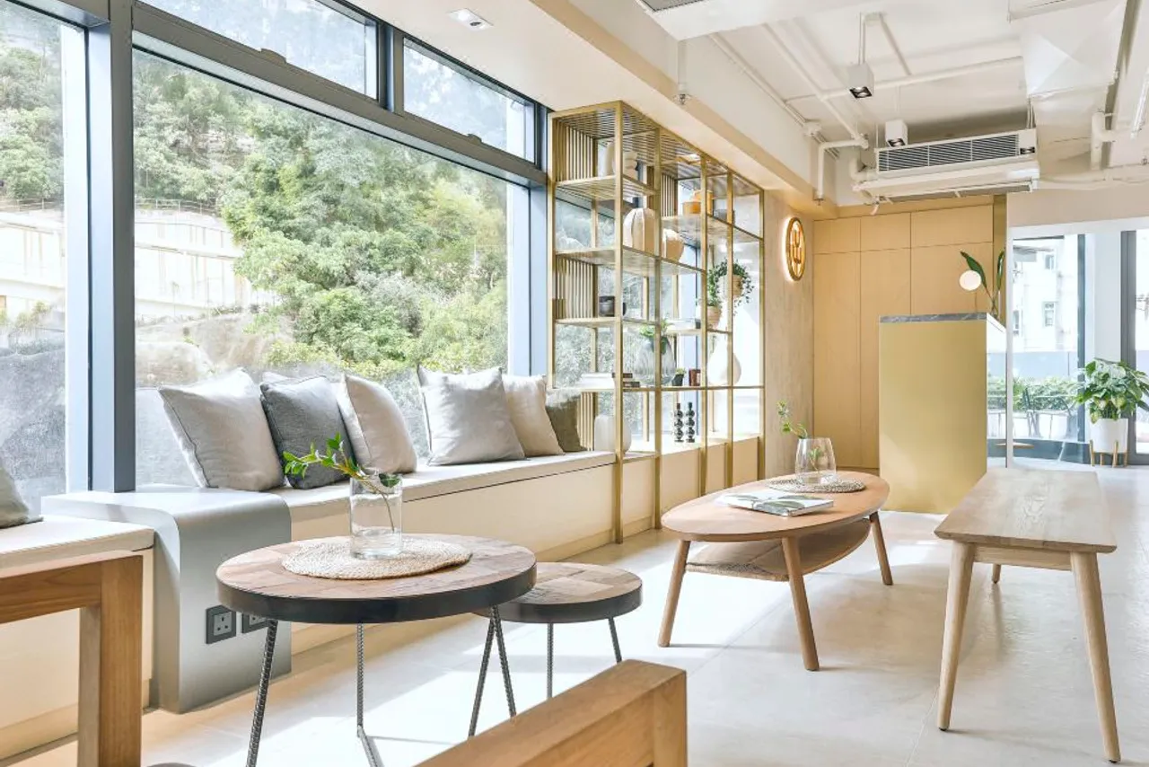Urbanwood Ap Lei Chau — rooms and atmosphere