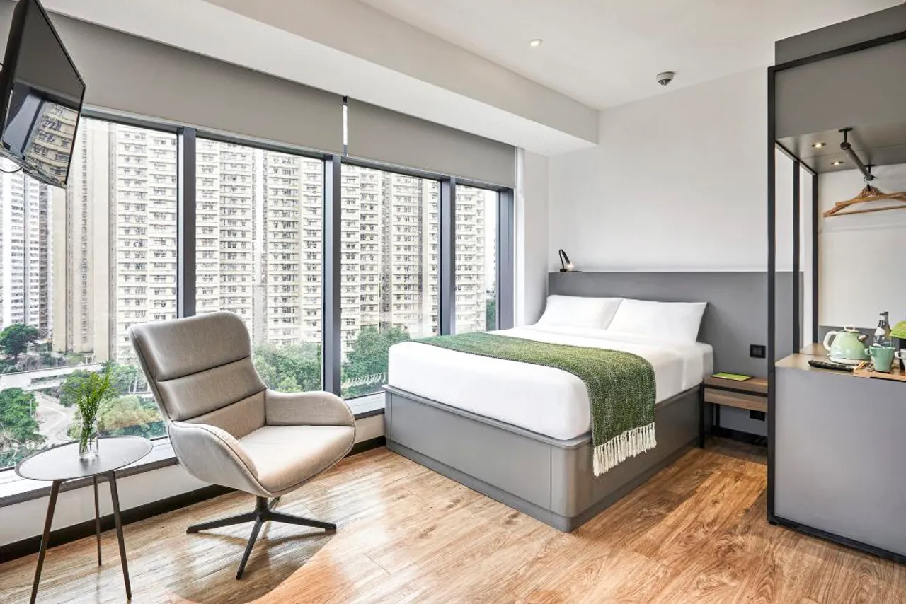 Urbanwood Ap Lei Chau — rooms and atmosphere