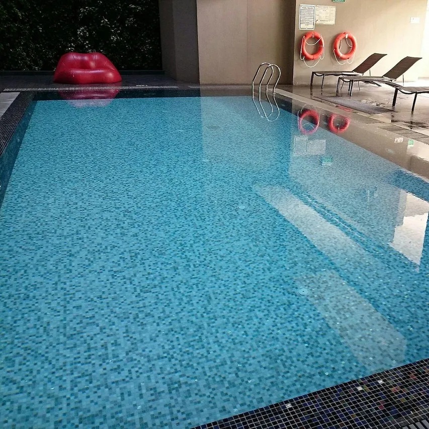 V Hotel Bencoolen — rooms and atmosphere