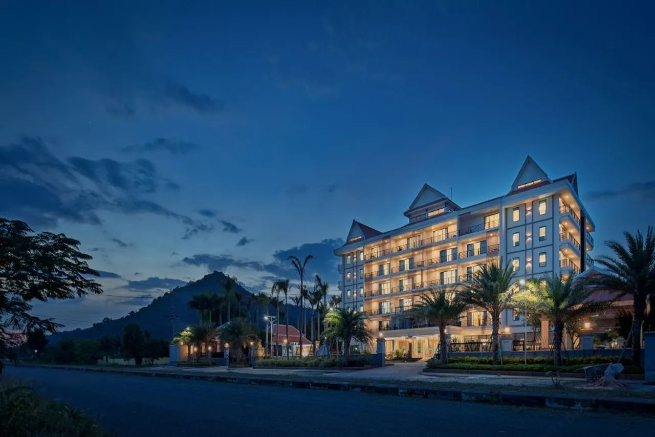 Vakara Hotel Kep — rooms and atmosphere