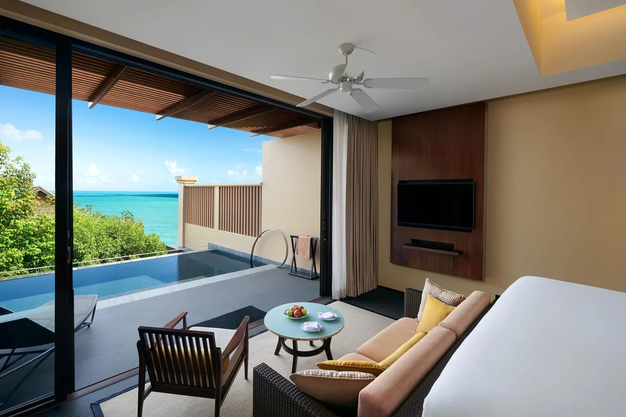 Vana Belle, a Luxury Collection Resort, Koh Samui — rooms and atmosphere