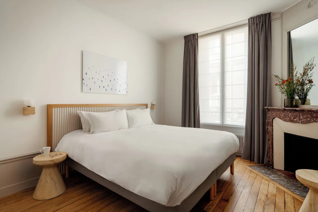 Vestay Champs-Élysées — rooms and atmosphere