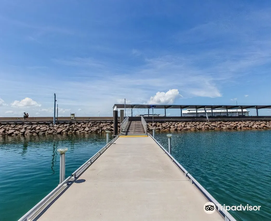 Vibe Hotel Darwin Waterfront — rooms and atmosphere