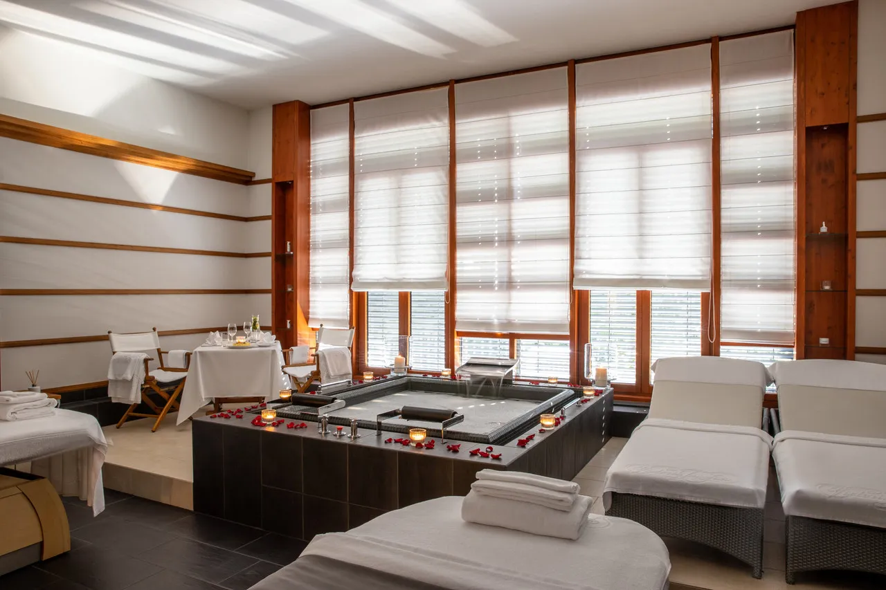Victoria Jungfrau Grand Hotel & Spa — ภาพห้องพักและบรรยากาศ