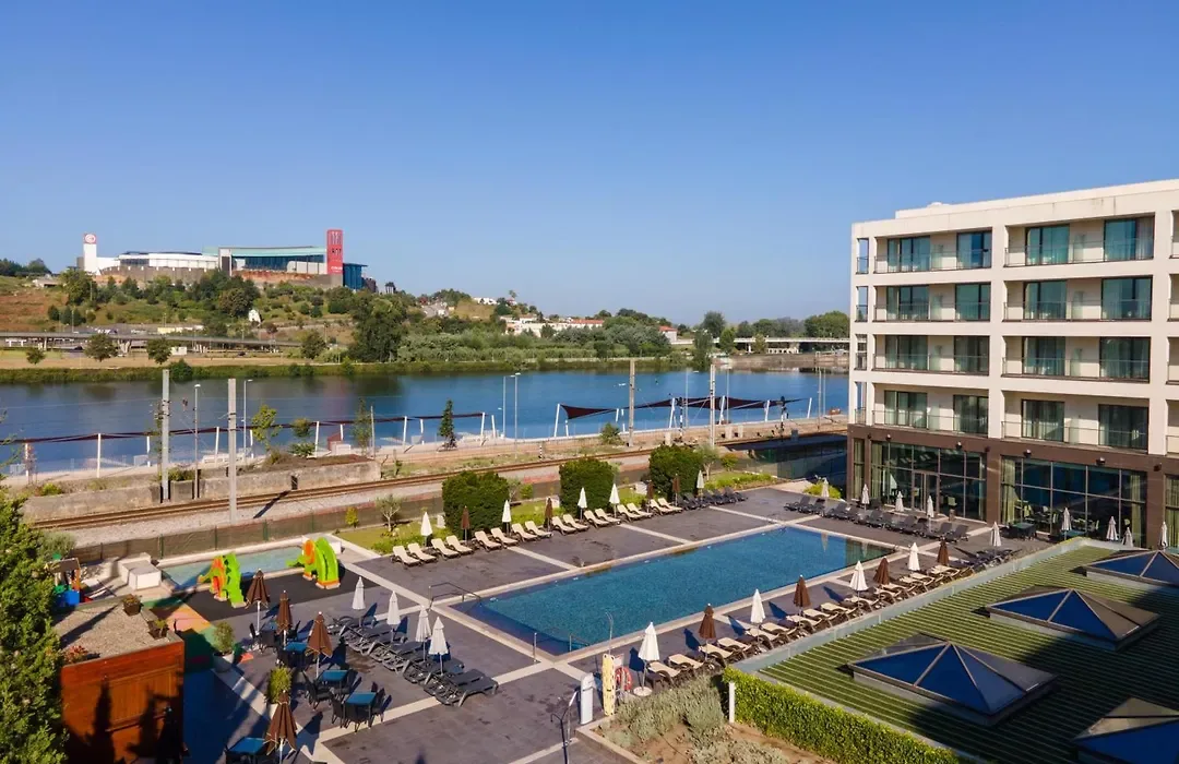 Vila Galé Coimbra — ภาพห้องพักและบรรยากาศ