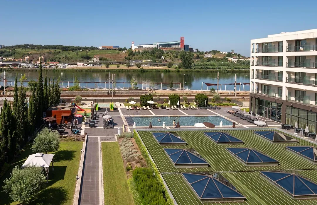 Vila Galé Coimbra — ภาพห้องพักและบรรยากาศ