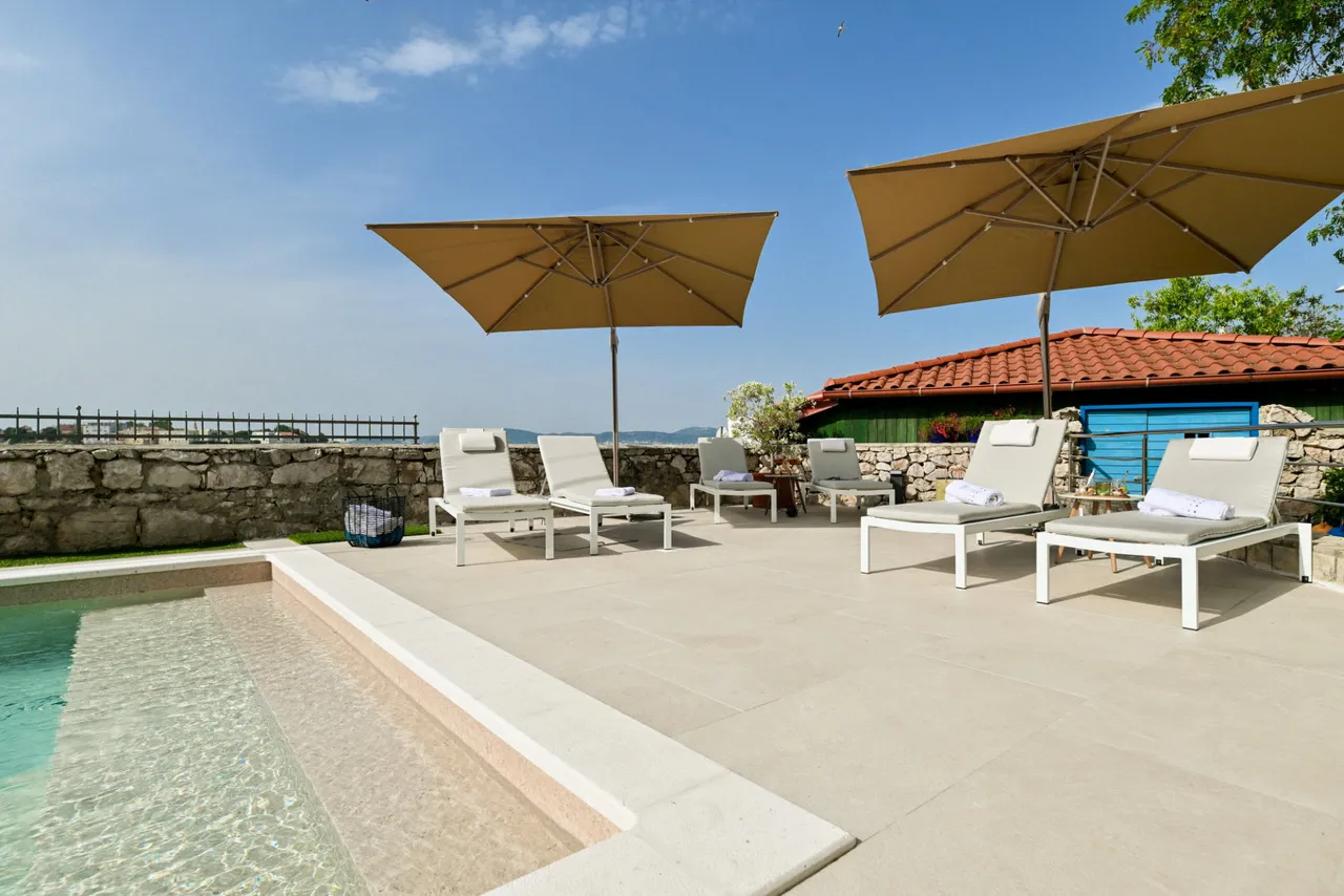 Villa Hrešć — rooms and atmosphere