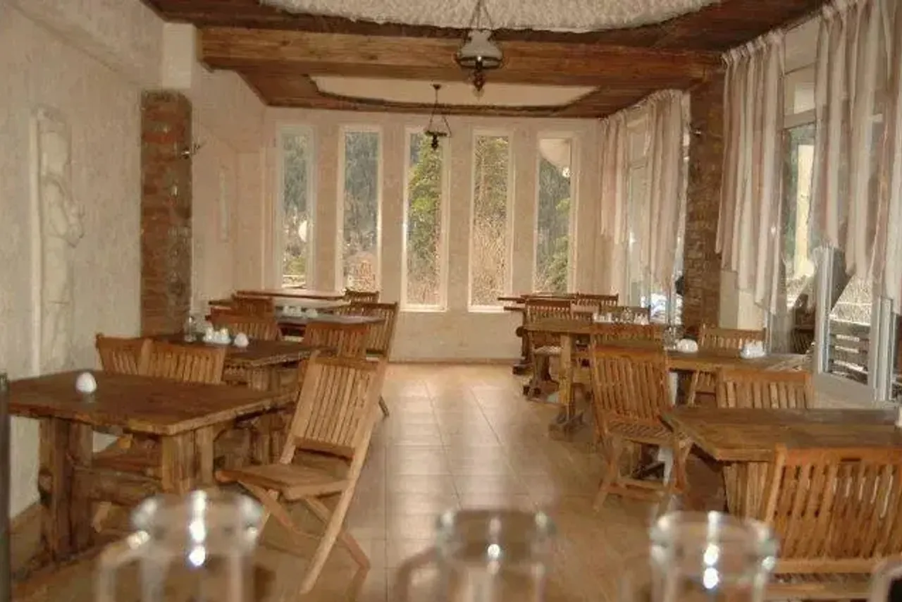 Villa Likani — rooms and atmosphere
