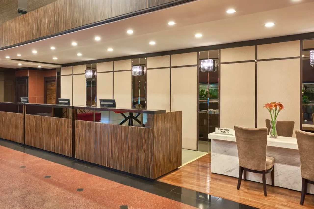 Village Hotel Bugis by Far East Hospitality — rooms and atmosphere
