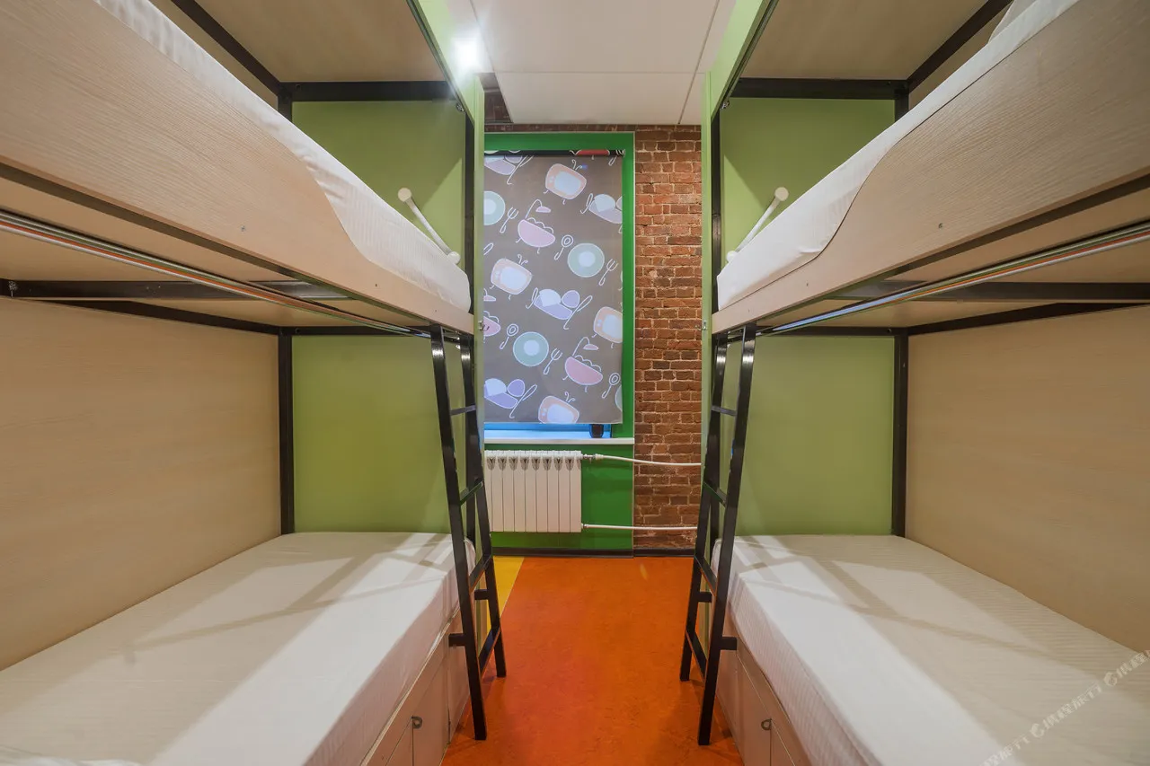 Vinegret Hostel — rooms and atmosphere
