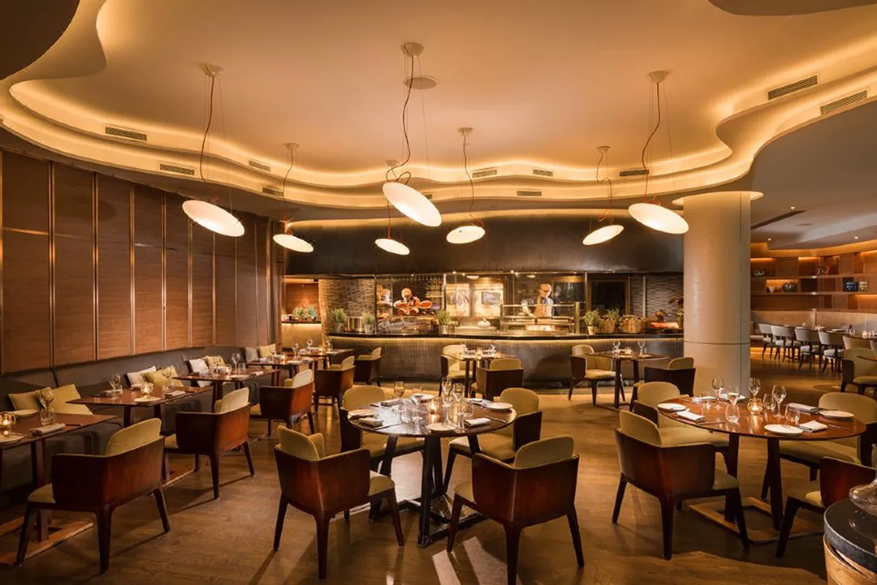 voco Orchard Singapore — rooms and atmosphere