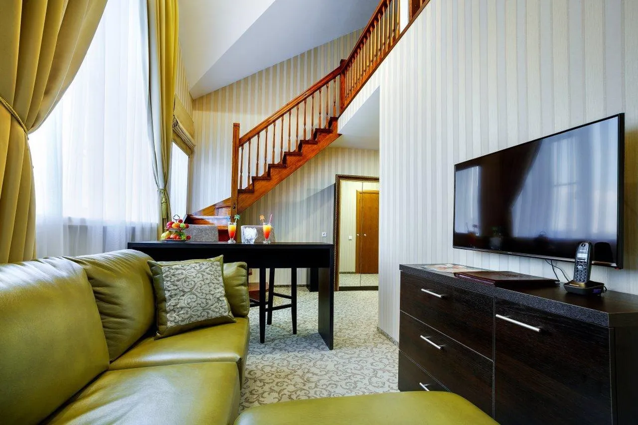 Volkhov Hotel — ภาพห้องพักและบรรยากาศ