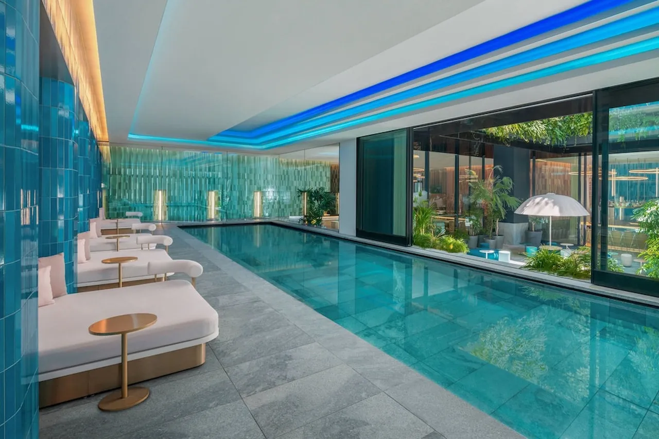 W Osaka — rooms and atmosphere