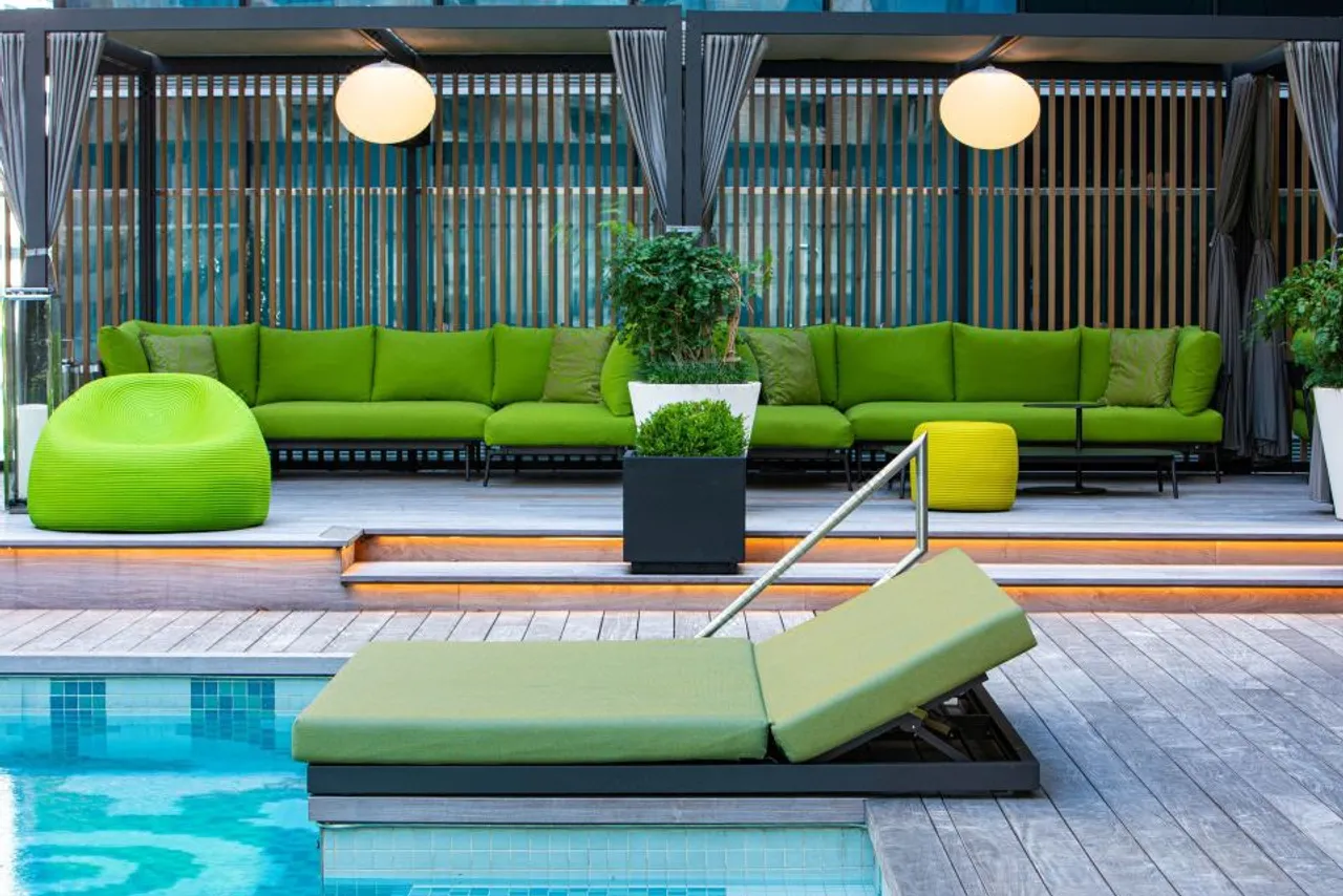 W Philadelphia — rooms and atmosphere