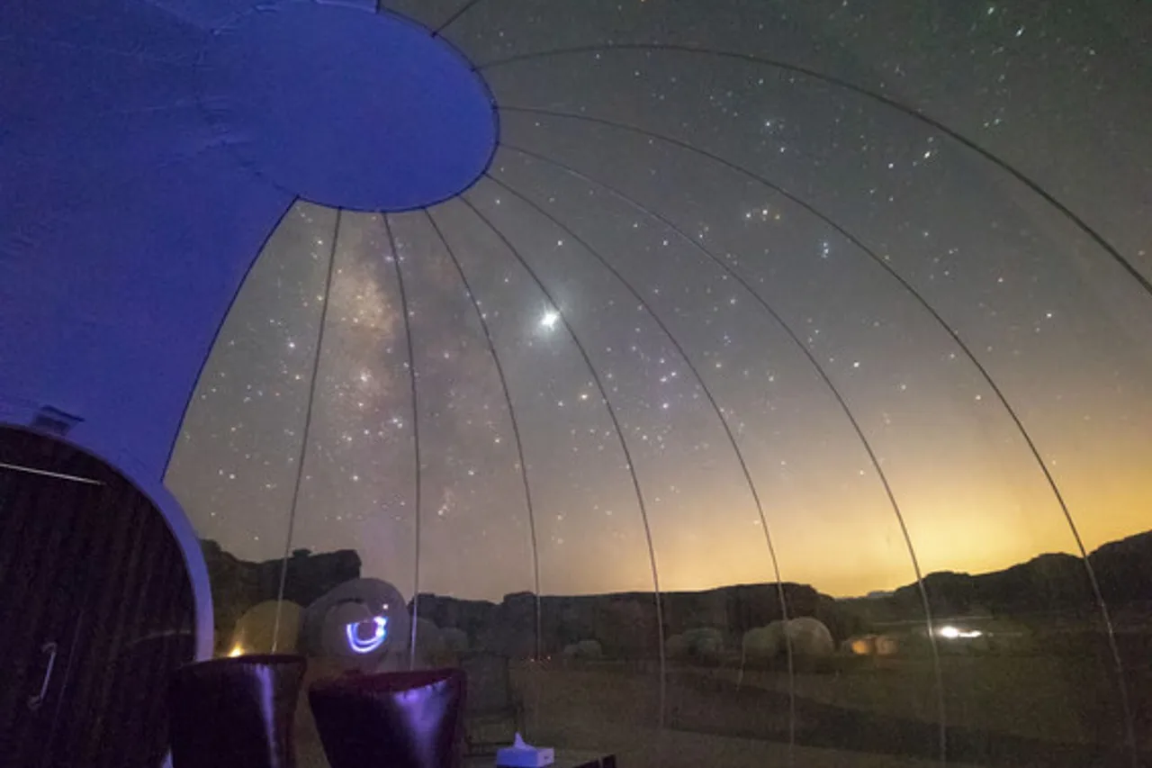 Wadi Rum Bubble Luxotel — ภาพห้องพักและบรรยากาศ