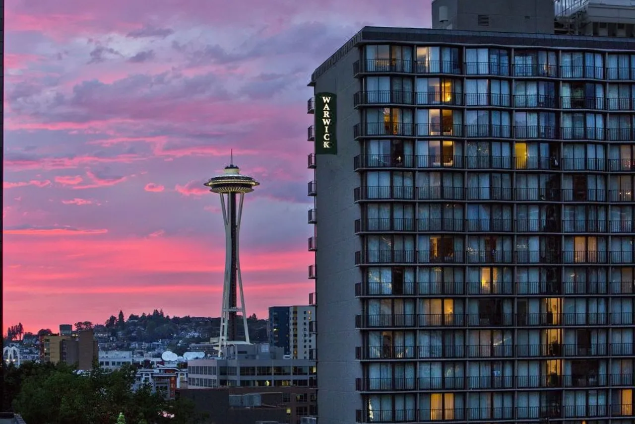 Warwick Seattle — rooms and atmosphere