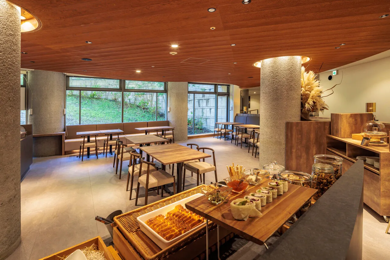 WeBase Kamakura — rooms and atmosphere