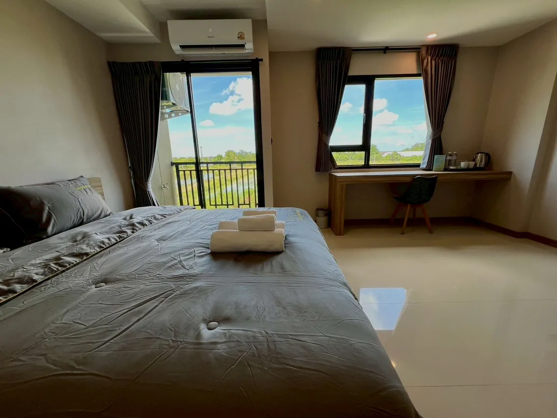 Wellgrow Service House — rooms and atmosphere