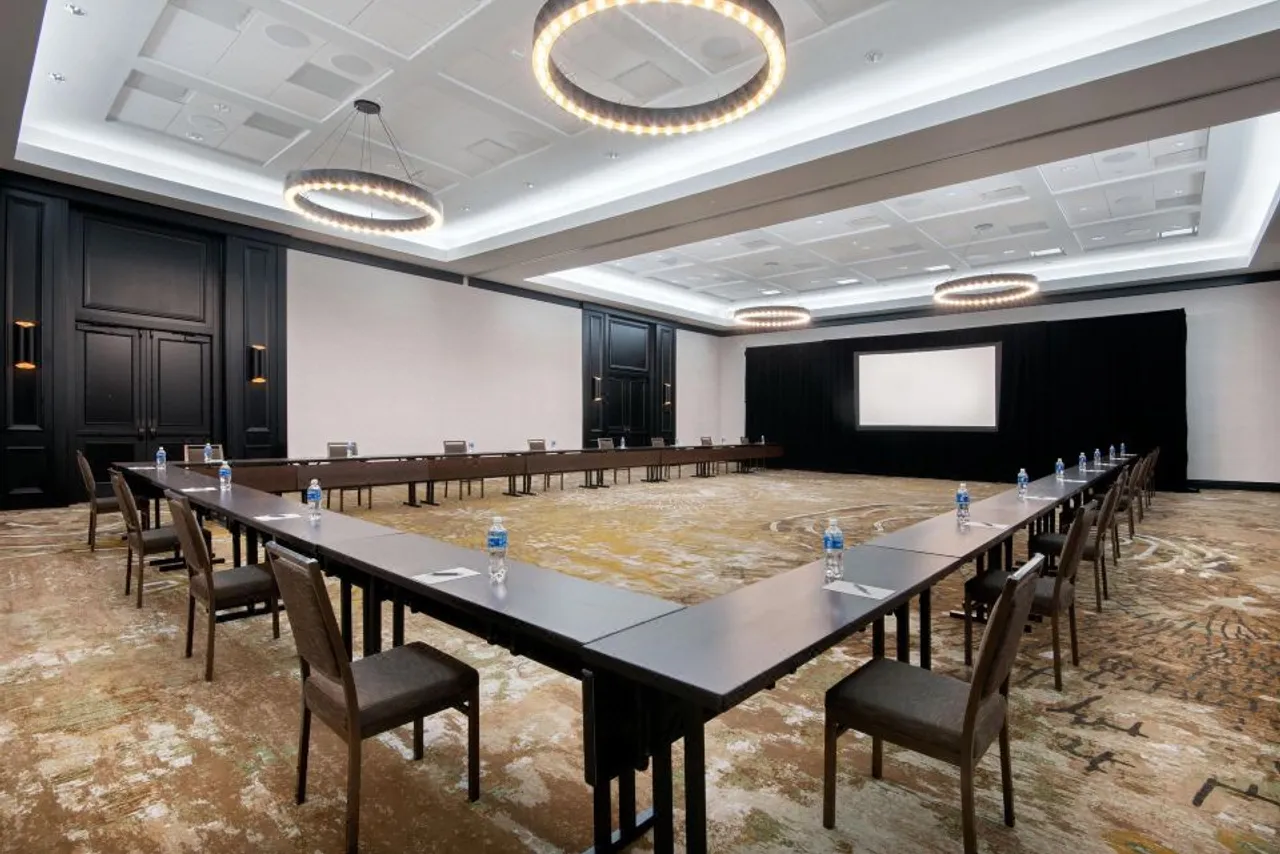 The Westin Dallas Stonebriar Golf Resort & Spa — rooms and atmosphere
