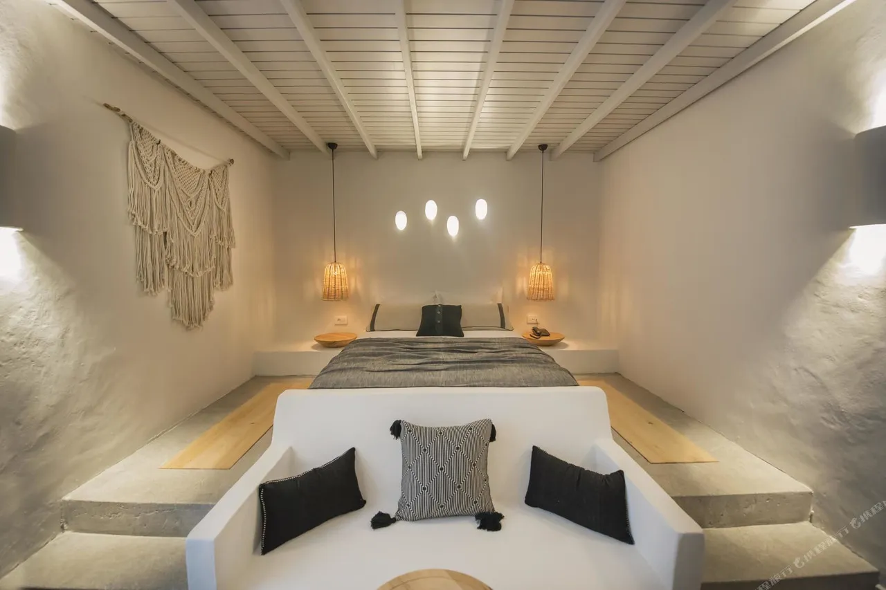Yacht Boheme Hotel — ภาพห้องพักและบรรยากาศ