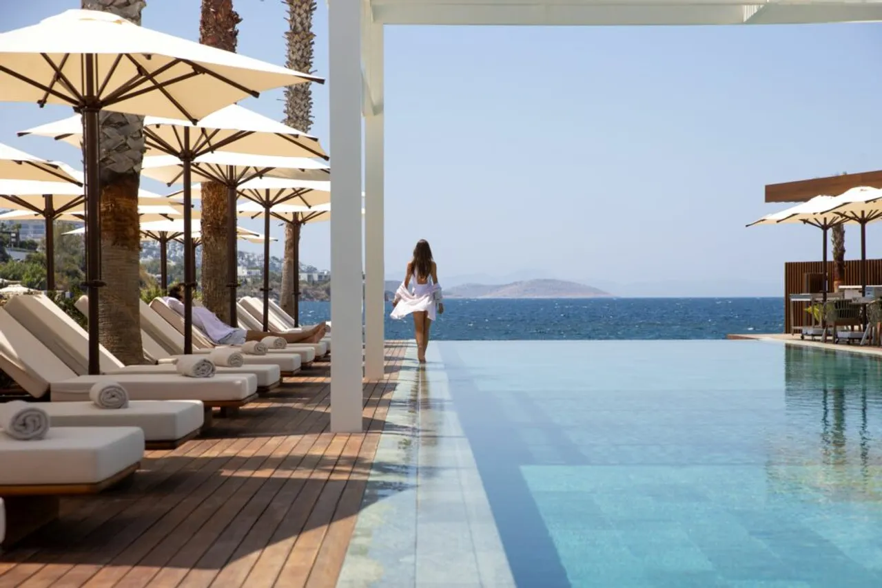 Yalikavak Marina Hotel by Social Living Collection — rooms and atmosphere