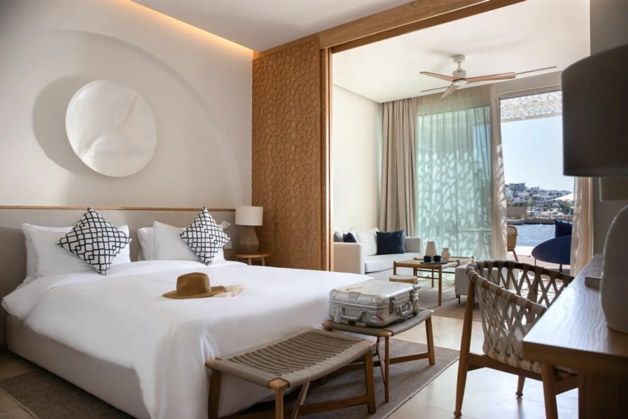 Yalikavak Marina Hotel by Social Living Collection — rooms and atmosphere